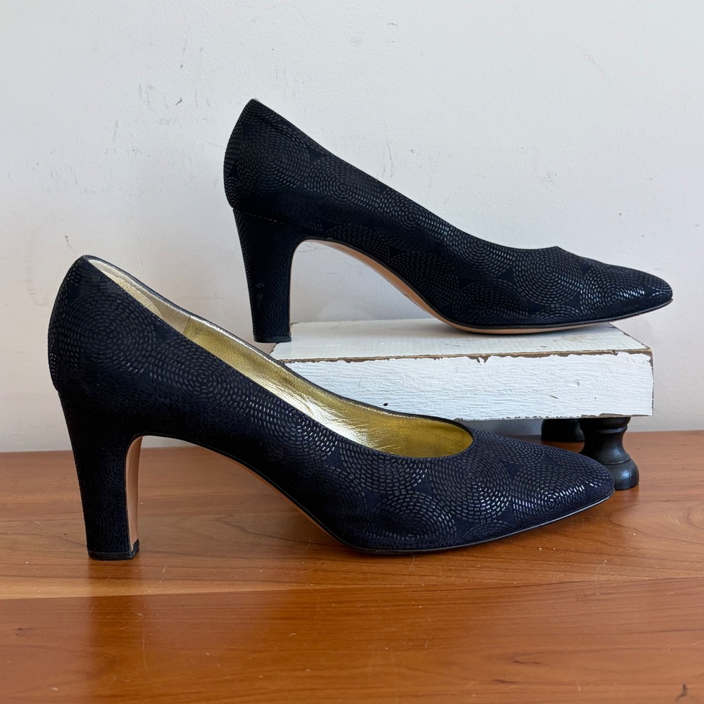 Bruno Magli Vintage 80s Black Textured Swirl Pumps Made in Italy Gold Insole 9.5